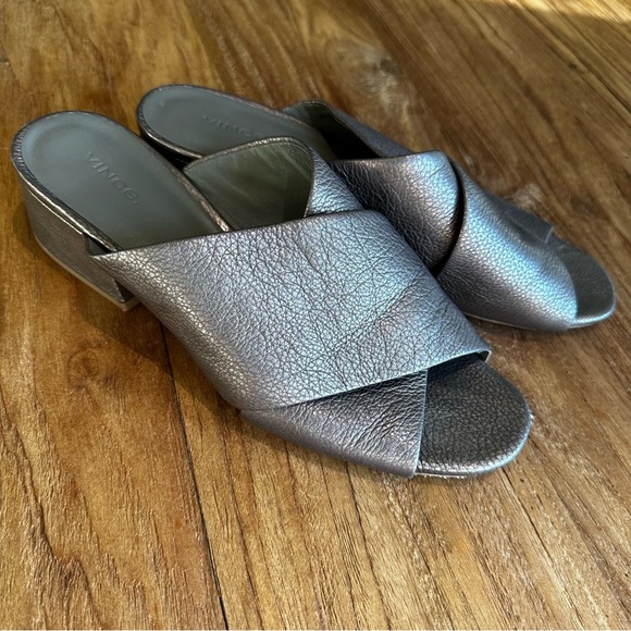 Vince Karsen Women’s Leather Sandals Slip On Slides Bronze Pebbled Block Heel 11 - Picture 2 of 12